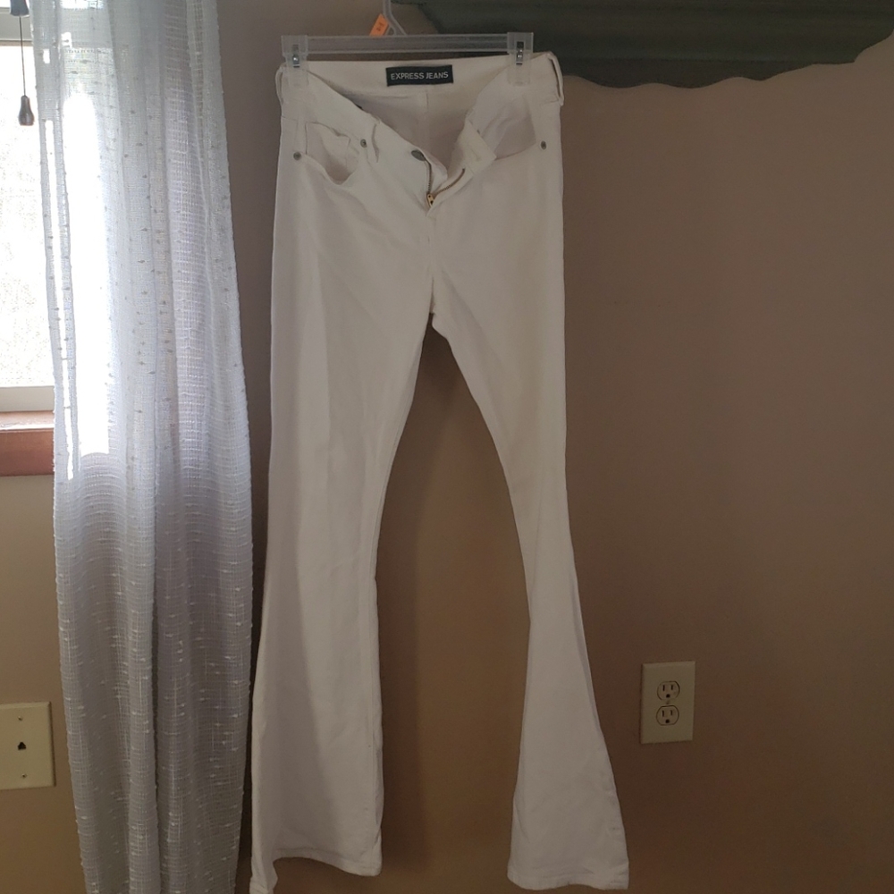 Bell flare mid rise jeans